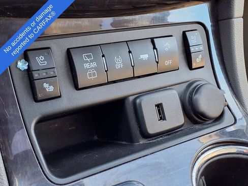 Used 2017 Buick Enclave Premium w/ Experience Buick Package image 26