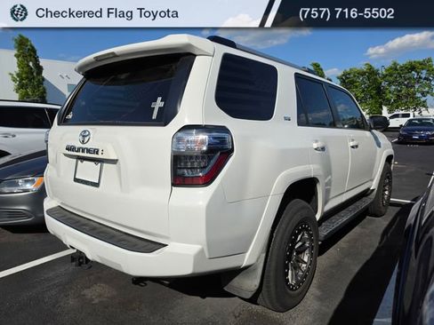Used 2020 Toyota 4Runner SR5 Premium w/ Moonroof Package AWD/4WD image 6