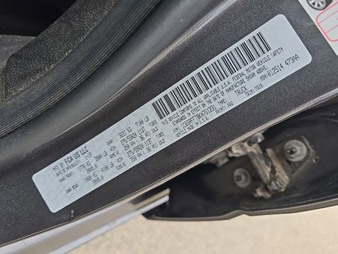 Used 2019 RAM 1500 Big Horn AWD/4WD image 10
