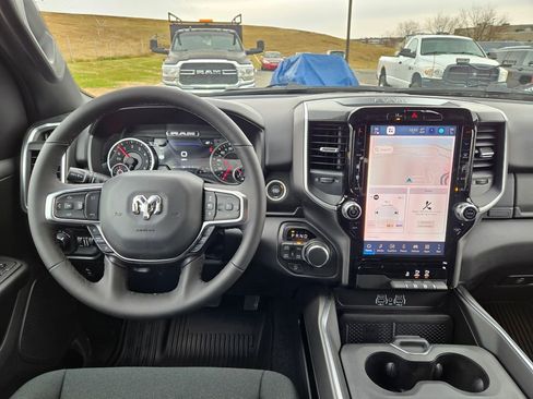 New 2026 RAM 1500 Big Horn AWD/4WD image 15
