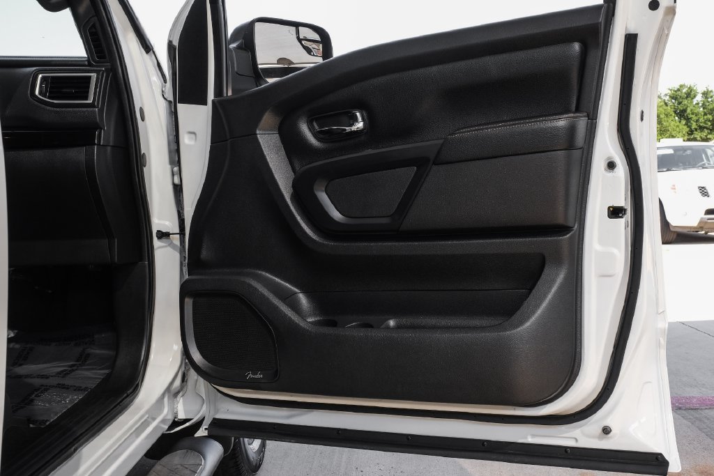 Used 2019 Nissan Titan SL w/ Midnight Edition RWD image 49