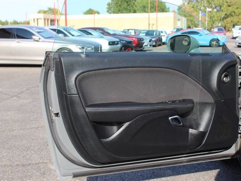 Used 2019 Dodge Challenger SXT AWD/4WD image 15