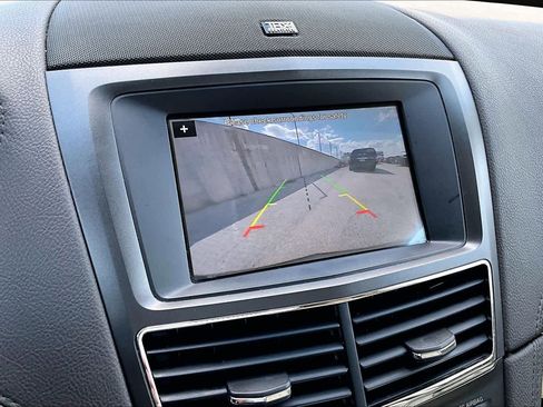 Used 2018 Lincoln MKT AWD image 29