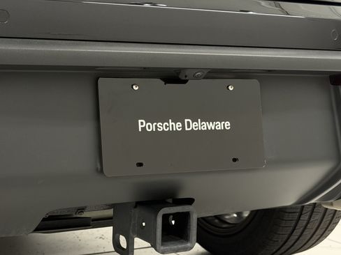 Certified 2023 Porsche Macan S AWD/4WD image 67