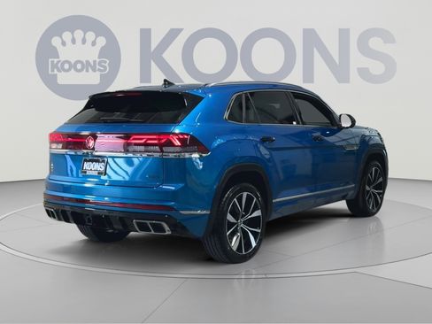 Used 2024 Volkswagen Atlas Cross Sport SEL Premium R-Line AWD/4WD image 11