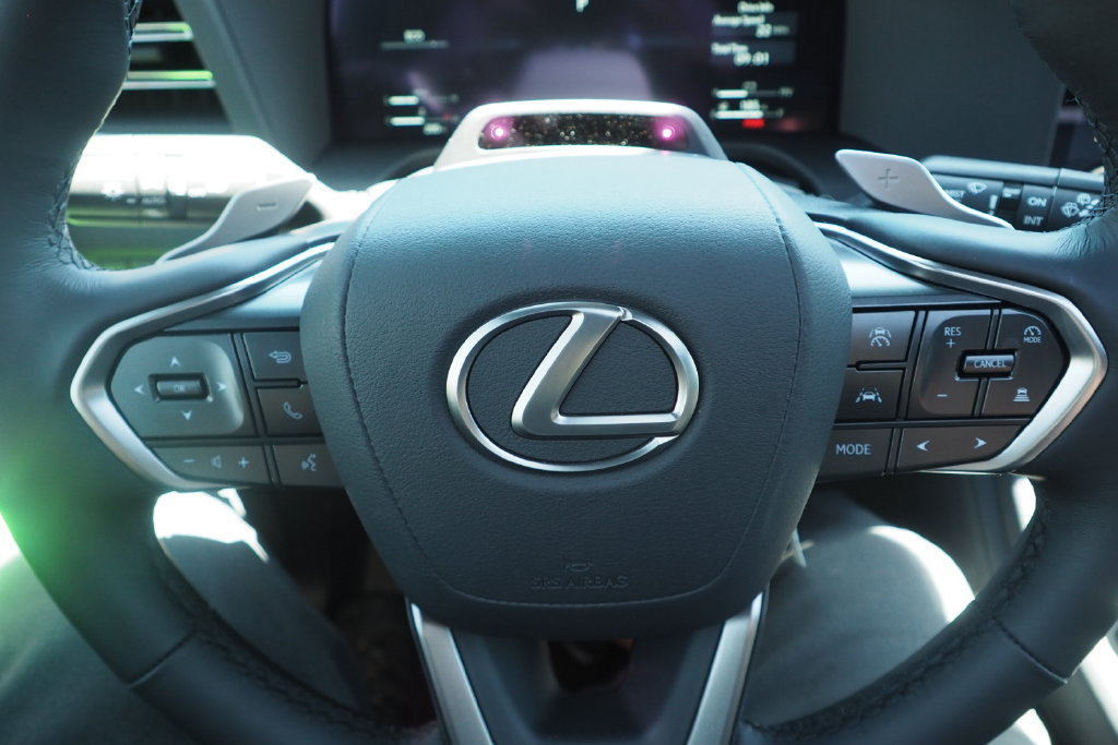 Used 2026 Lexus GX 550 w/ Cold Area Package AWD/4WD image 32