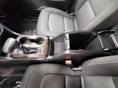 Used 2020 GMC Canyon SLE w/ Elevation Edition AWD/4WD image 23