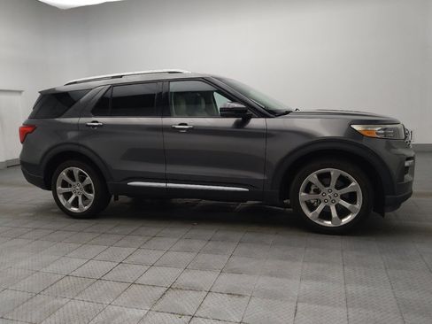 Used 2020 Ford Explorer Platinum w/ Premium Technology Package AWD/4WD image 11