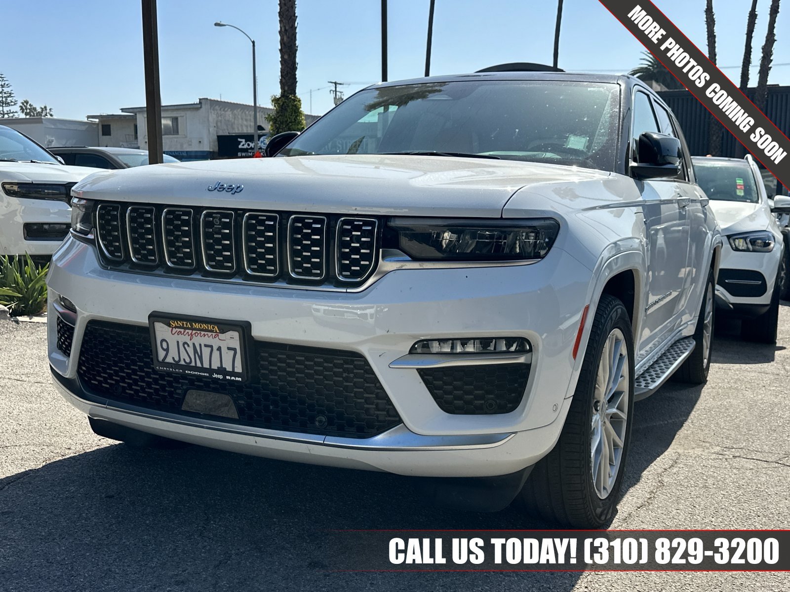 Used 2023 Jeep Grand Cherokee Summit w/ Advanced Protech Group IV AWD/4WD image 1