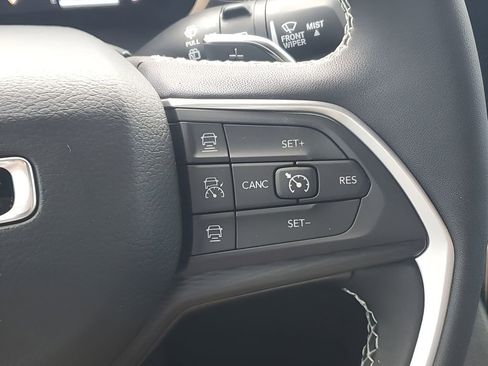 New 2025 Jeep Grand Cherokee L Laredo image 35