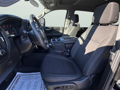 Used 2023 Chevrolet Silverado 2500 Custom w/ Custom Convenience Package image 17