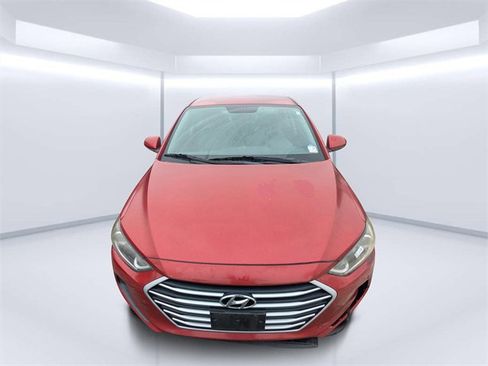 Used 2017 Hyundai Elantra SE image 8
