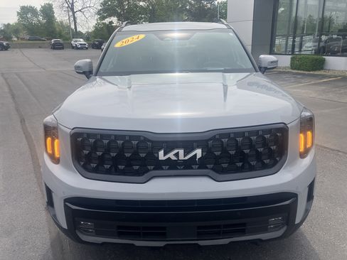 Used 2024 Kia Telluride SX Prestige X-Pro AWD/4WD image 2