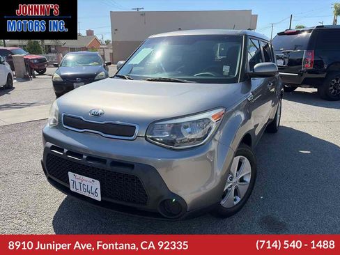 Used 2016 Kia Soul FWD image 1