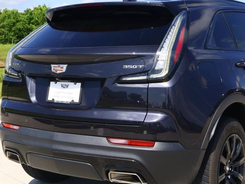 Used 2023 Cadillac XT4 Sport FWD image 11