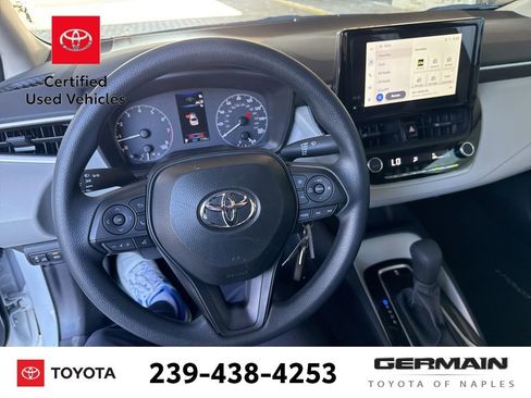Used 2025 Toyota Corolla LE image 14