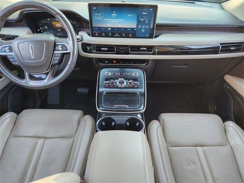 Used 2021 Lincoln Nautilus Reserve w/ Equipment Group 201A image 12