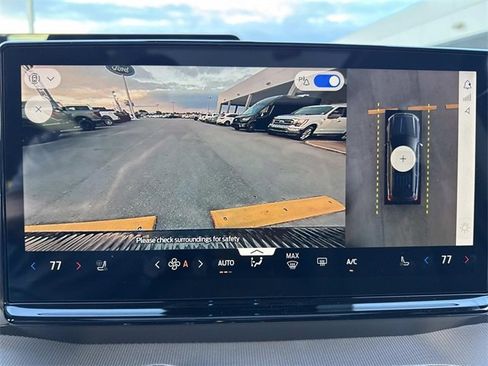 New 2025 Ford Expedition Active image 29