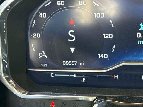 Used 2025 Chevrolet Silverado 1500 LT image 11