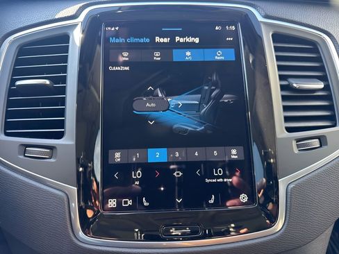 Used 2024 Volvo XC90 B5 Core image 21