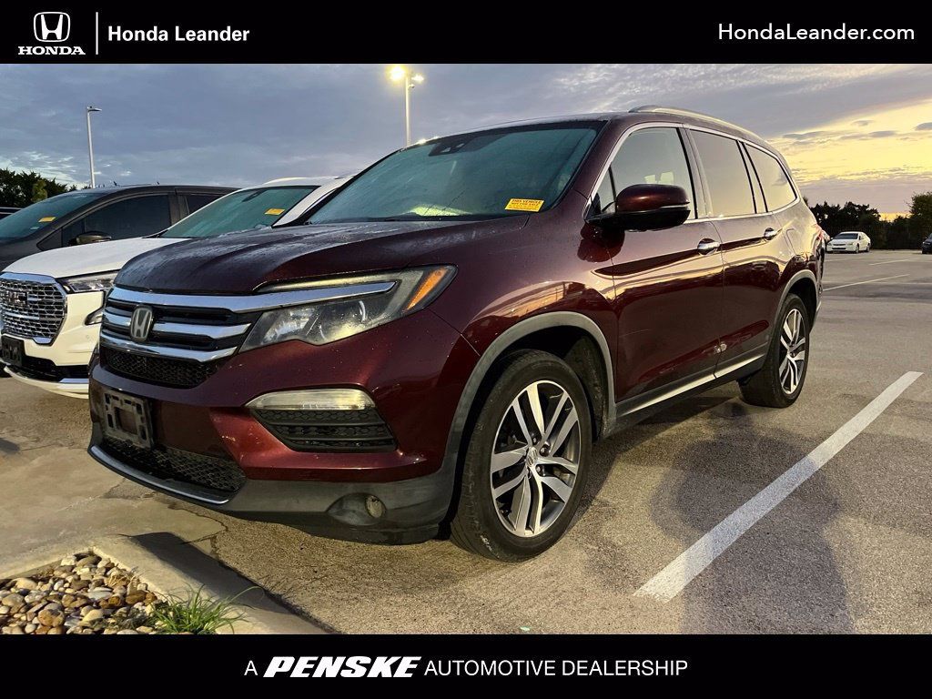 Used 2018 Honda Pilot Touring image 1