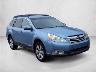 Used 2011 Subaru Outback 2.5i Premium w/ All-Weather Pkg AWD/4WD video 3