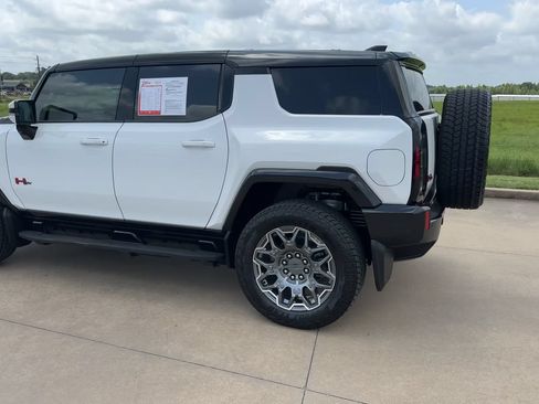 Used 2025 GMC Hummer EV 3X w/ LPO, Sport Package AWD/4WD image 5