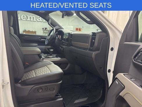 Used 2025 Chevrolet Silverado 1500 ZR2 w/ Technology Package AWD/4WD image 19