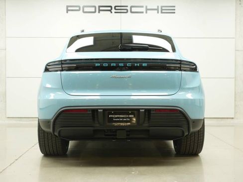 New 2026 Porsche Macan 4 Electric AWD/4WD image 12