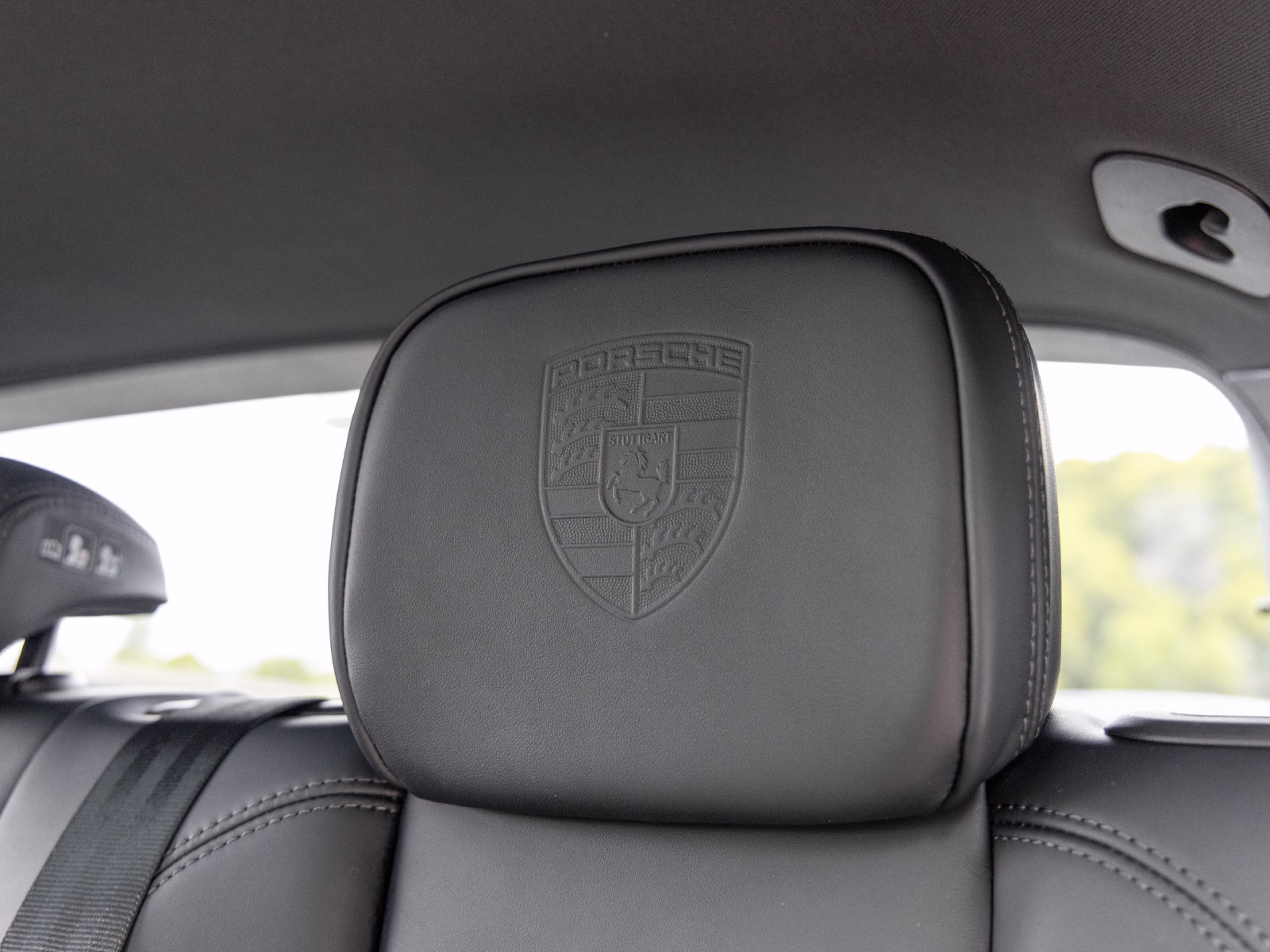Used 2026 Porsche Macan AWD/4WD image 53