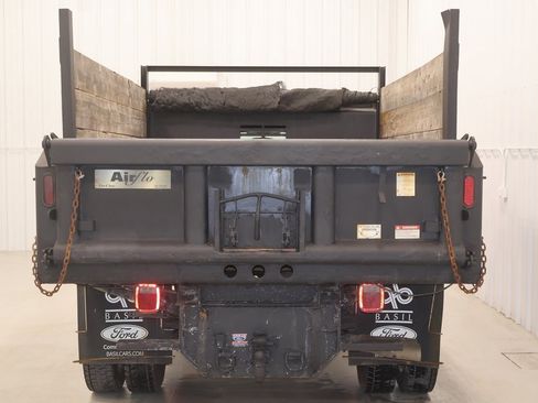 Certified 2017 Ford F550 4x4 Regular Cab Super Duty image 9