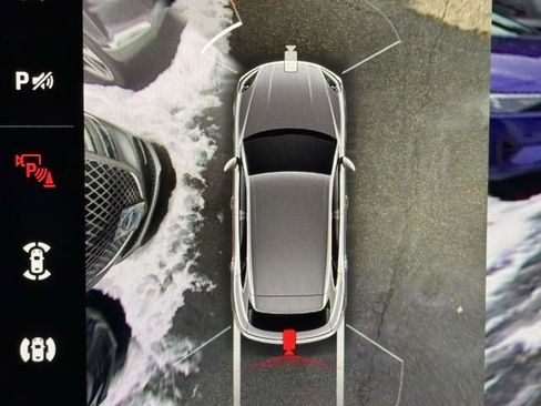 Used 2023 Porsche Cayenne Base image 28