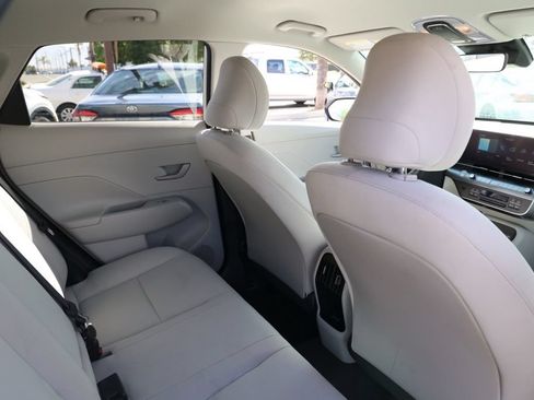 Used 2024 Hyundai Kona SEL FWD image 17