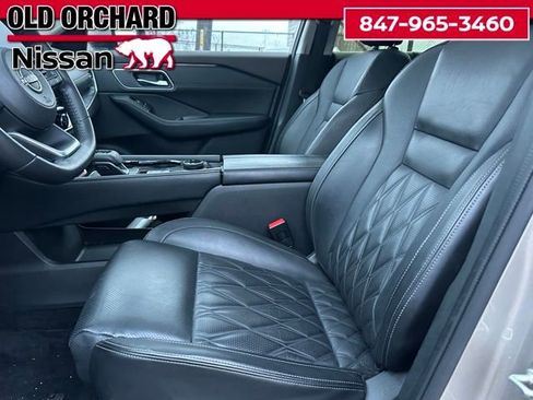 Used 2023 Nissan Rogue Platinum w/ Platinum Premium Package AWD/4WD image 9