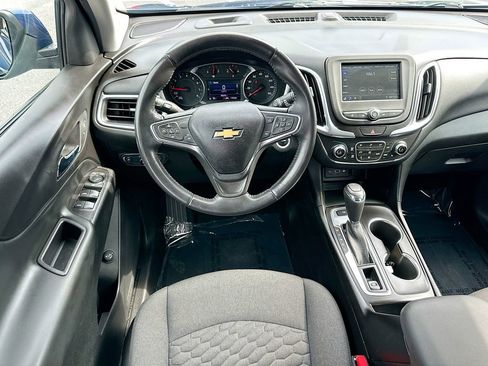 Used 2020 Chevrolet Equinox LT FWD image 21