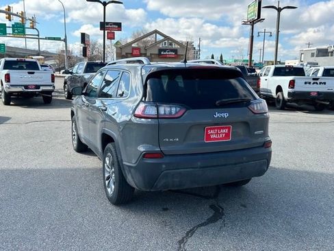 Used 2021 Jeep Cherokee Latitude Plus image 4