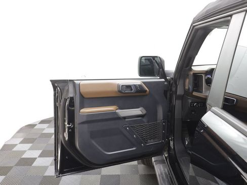 Used 2023 Ford Bronco Outer Banks AWD/4WD image 5