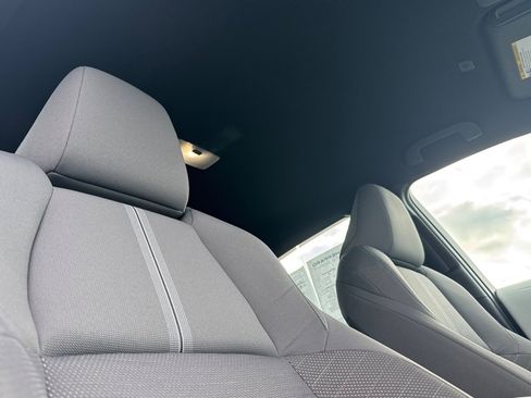 Used 2023 Toyota Corolla SE image 17