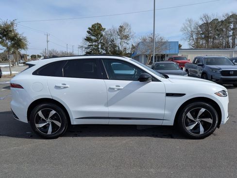 Used 2024 Jaguar F-PACE R-Dynamic S image 2
