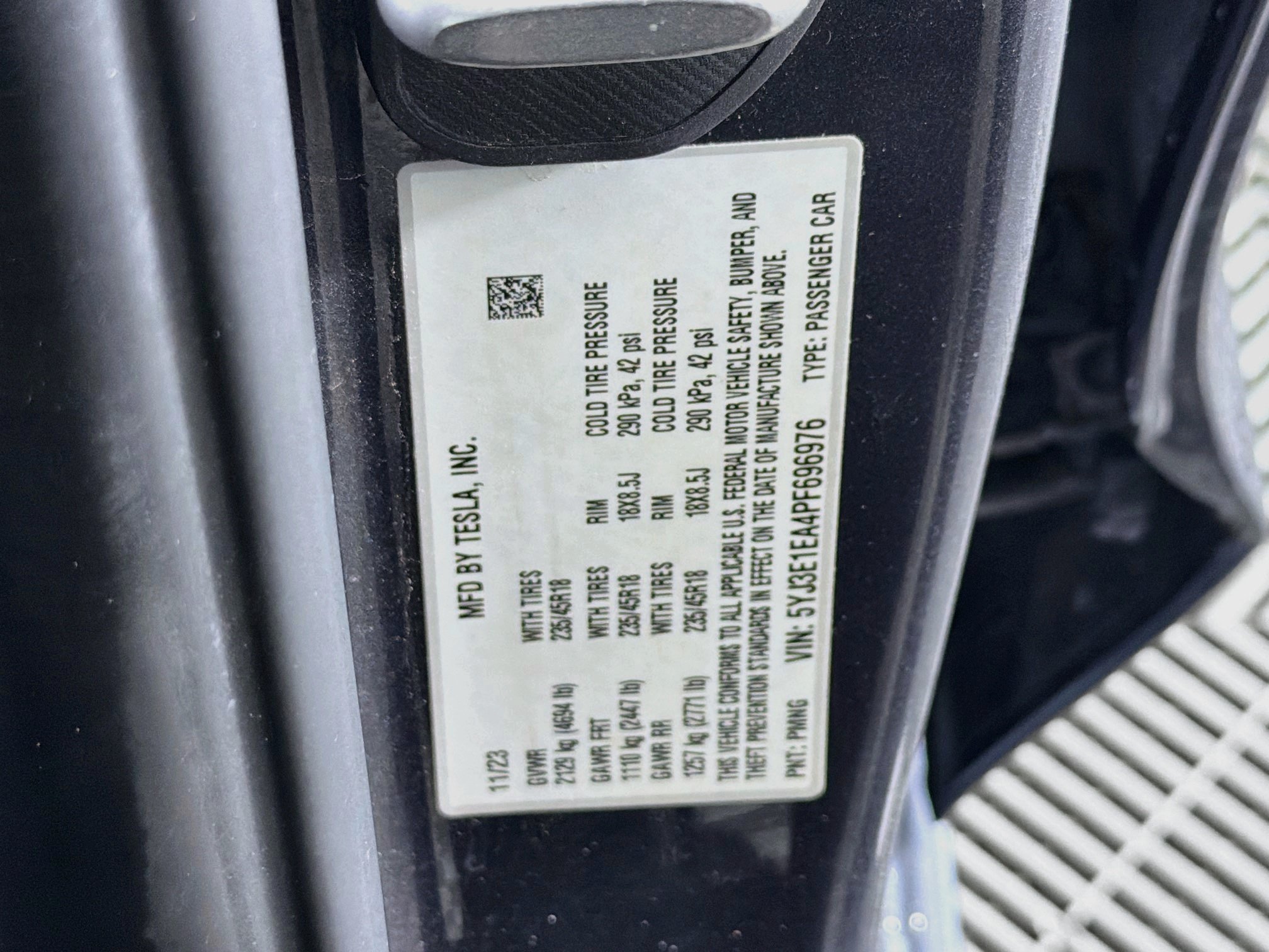 Used 2023 Tesla Model 3 Standard Range RWD image 12