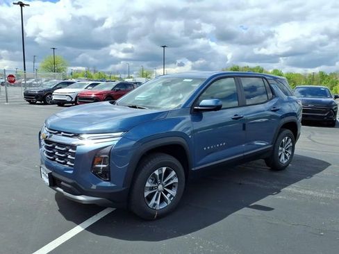 New 2026 Chevrolet Equinox LT FWD image 4