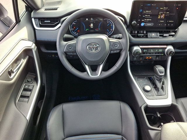 Used 2025 Toyota RAV4 XSE w/ Weather Package AWD/4WD image 12