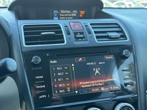 Used 2018 Subaru Forester 2.5i Limited image 3