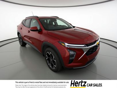 Used 2025 Chevrolet Trax LT