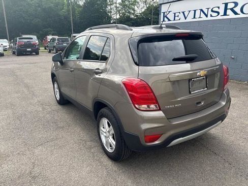 Used 2022 Chevrolet Trax LT w/ Driver Confidence Package image 8