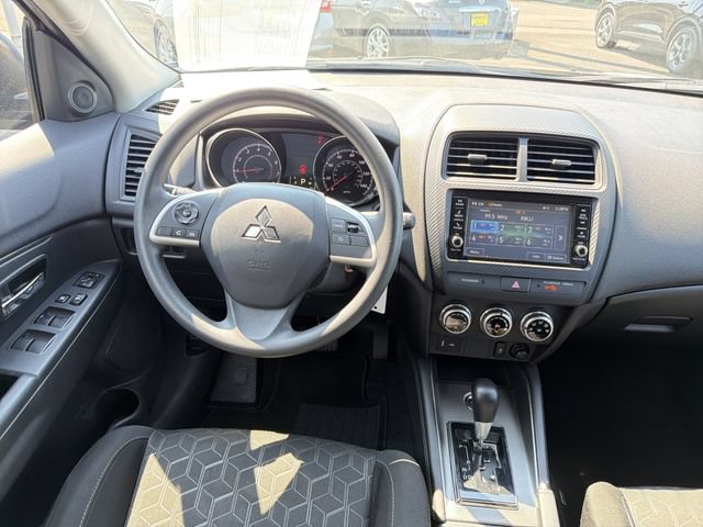 Used 2024 Mitsubishi Outlander Sport ES AWD/4WD image 12