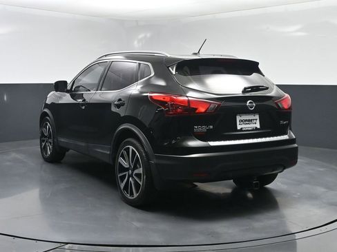 Used 2018 Nissan Rogue Sport SL w/ SL Premium Package image 25