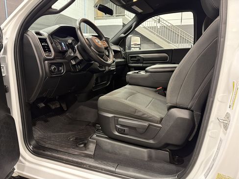 Used 2024 RAM 3500 Tradesman image 3