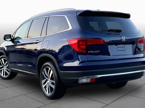 Used 2018 Honda Pilot Touring image 12