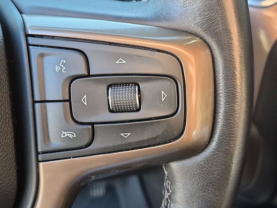 Used 2022 Chevrolet Silverado 1500 High Country AWD/4WD image 18